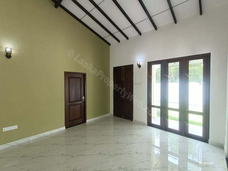 House for sale in Kadawatha