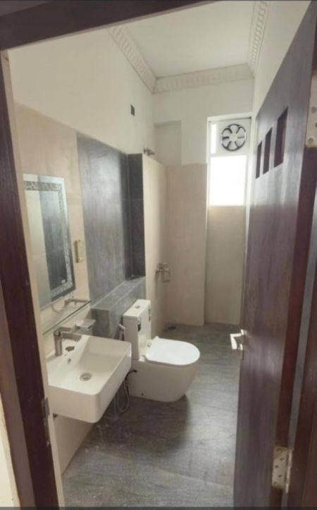 Bathroom - Westbury Residencies - 02 Bedroom Brand new Apartment (Penthouse) for Sale in Colombo 10