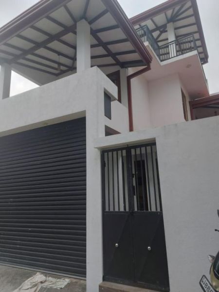 Exterior - 🏡 House For Sale In Maharagama - PDH384