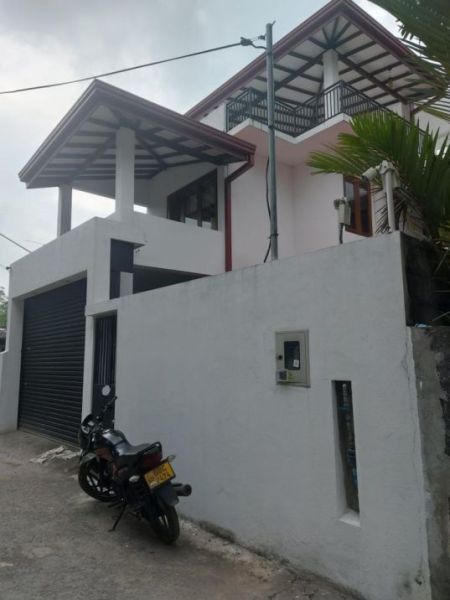 Exterior - 🏡 House For Sale In Maharagama - PDH384