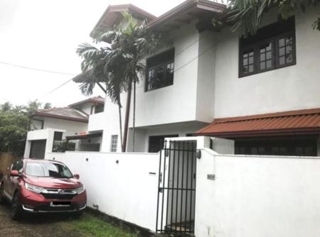Exterior - Malabe – Mihindu Mawatha - 2 Storey House for SALE - Rs. 45 Million