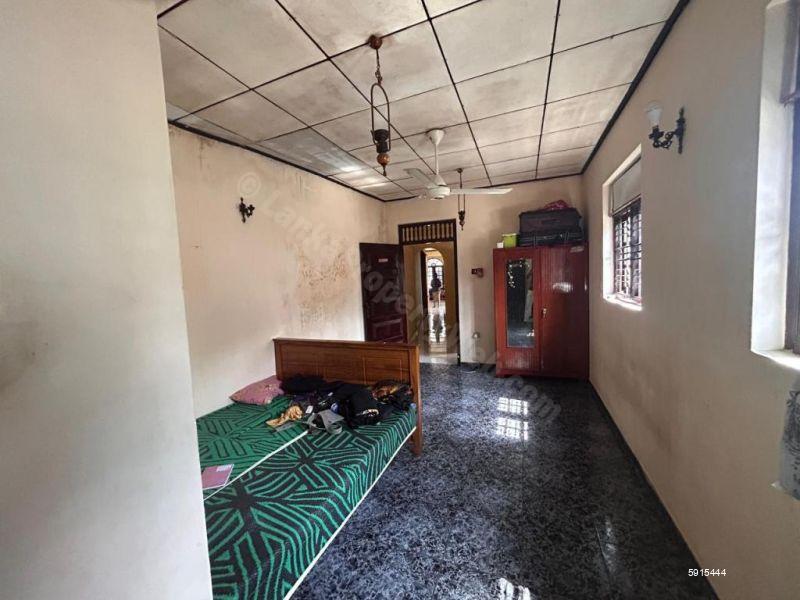 House for sale in Colombo 6