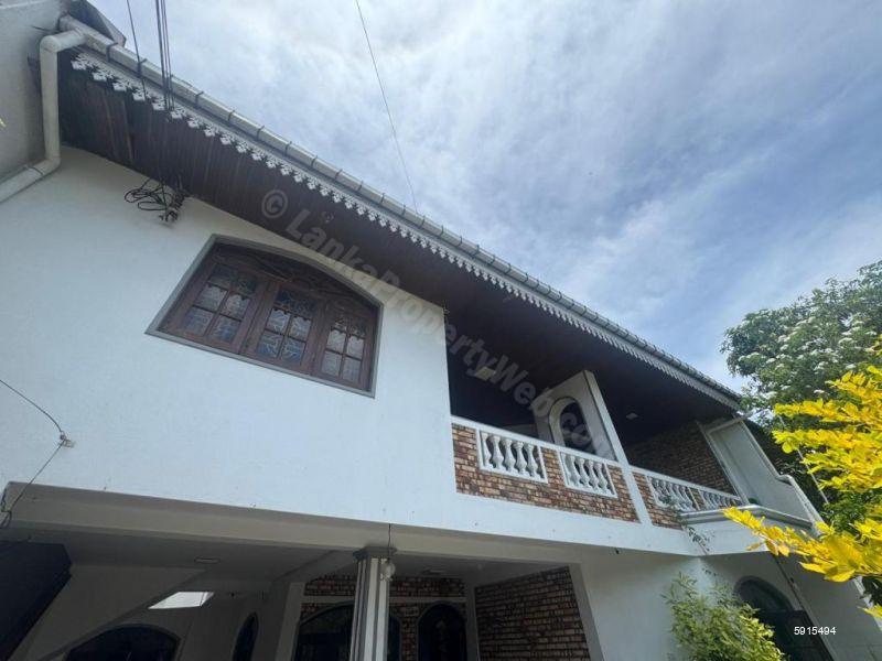 Exterior - House for rent in Dehiwala