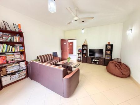Living Room - (DA706) Furnished Apartment for Sale in Green Valley Panagoda