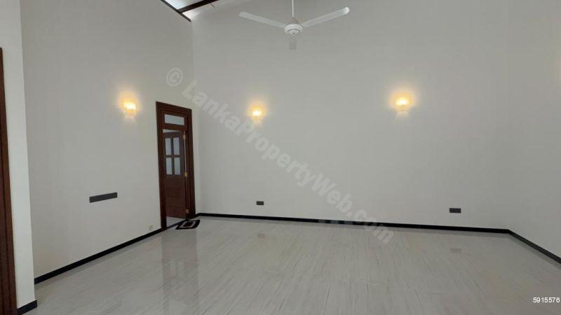 House for sale in Malabe