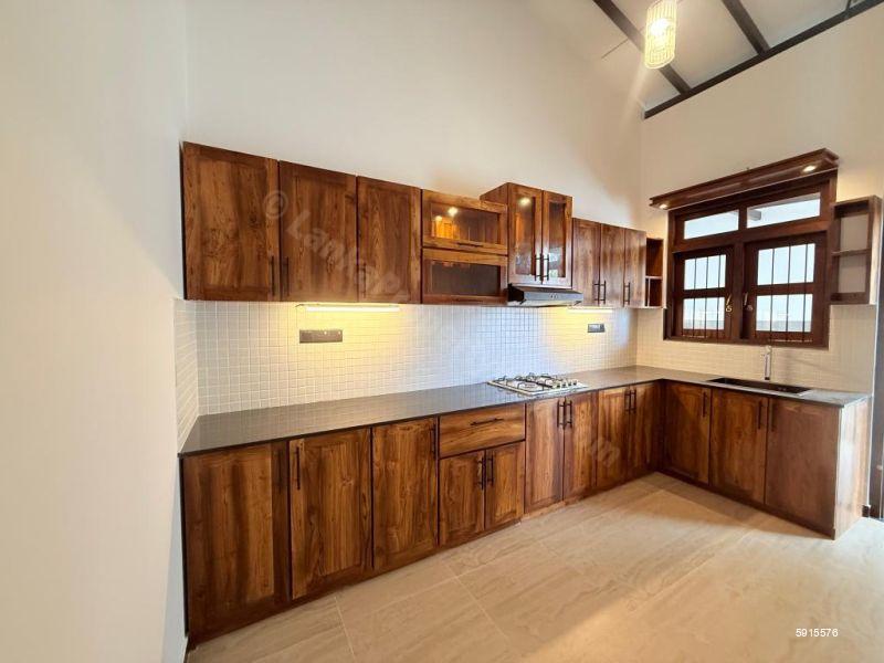 Kitchen - House for sale in Malabe