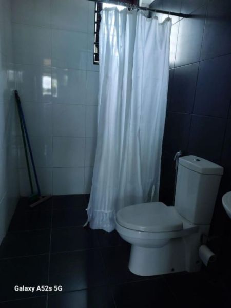 Bathroom - Annex for rent in Colombo 8 