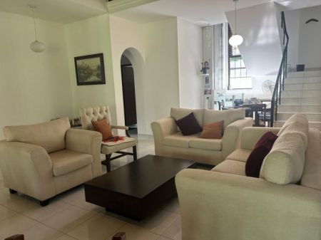 Living Room - 🏡 Well-Maintained 4-Bedroom Family Home for Sale in Thalawathugoda