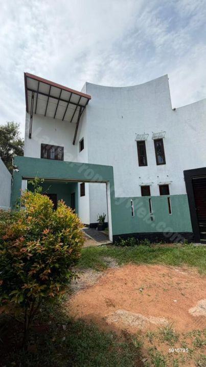 House for sale in Kesbewa