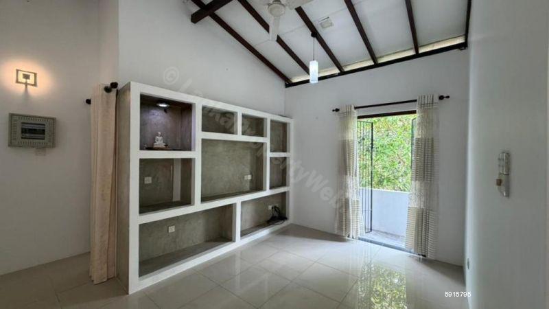 House for sale in Kesbewa