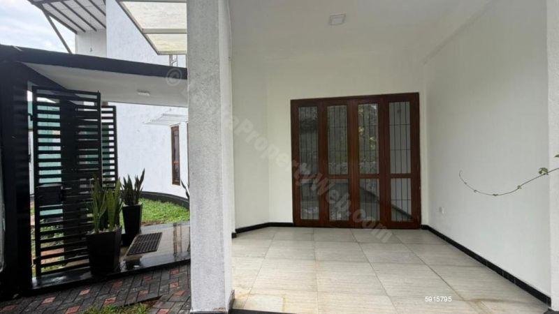 House for sale in Kesbewa