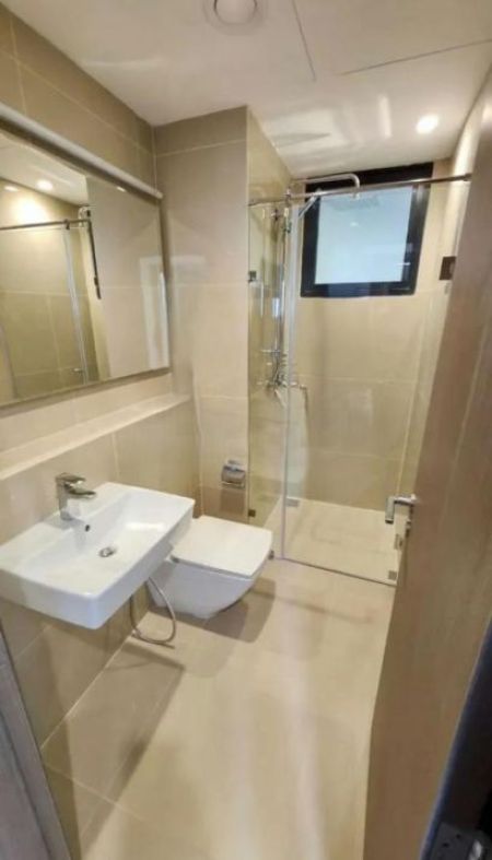 Bathroom - Marina Square - 01 Bedroom Semi Furnished Apartment for Sale in Colombo 15 (A6235)
