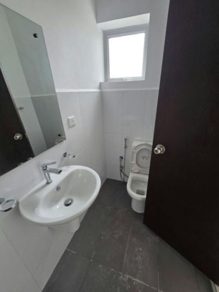Bathroom - Santorini - 03 Bedroom Unfurnished Apartment for Rent in Negombo (A6255)