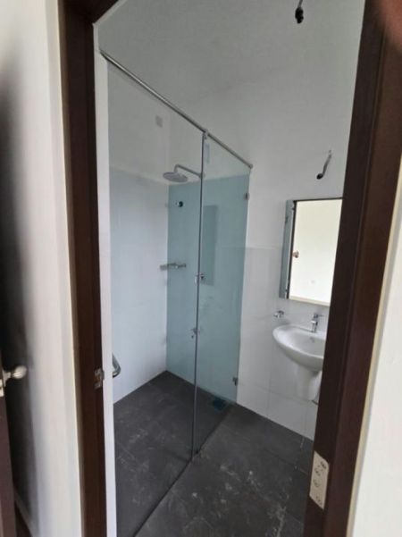 Bathroom - Santorini - 03 Bedroom Unfurnished Apartment for Rent in Negombo (A6255)