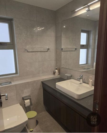 Bathroom - Luxury apartment for rent at The Grand - Colombo 7