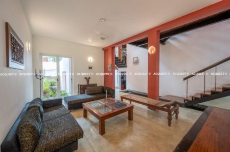 Living Room - House for Sale - Colombo 07 | LKR 240,000,000