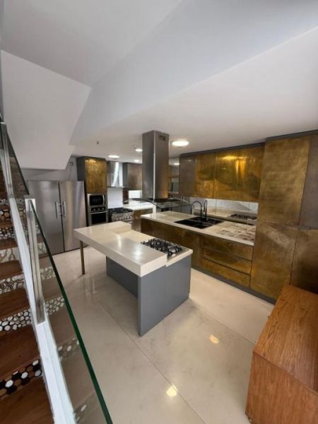 Kitchen - 4 Bedroom Luxury Duplex Apartment for Sale - Colombo 5, Park Heights Residencies | LKR 170 Million (Negotiable) (EM777)
