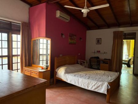 Bedroom - Luxurious 5 Bedroom House for Sale in Nugegoda - 5165 sq ft!