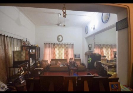 Living Room - 6 Bedroom House with Land for Sale - Colombo 5 | LKR 145 Million (Negotiable) (EM782)