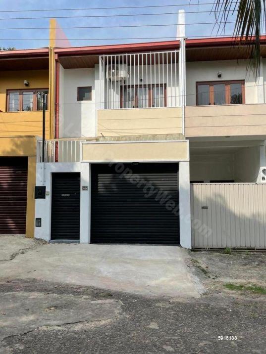House for sale in Kaduwela