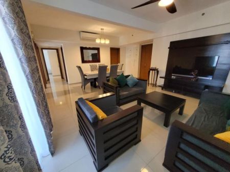 Living Room - 3 Bedroom luxury apartment for rent 