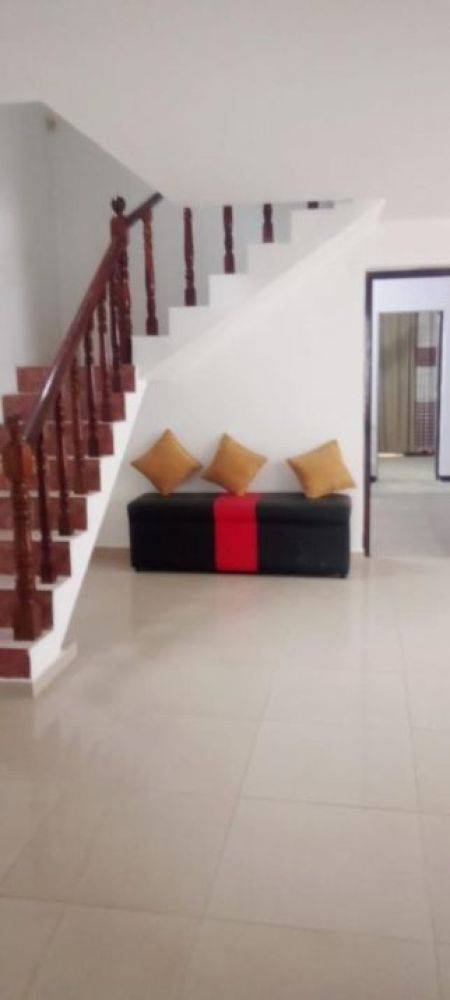 Living Room - 8 Bedroom house for rent