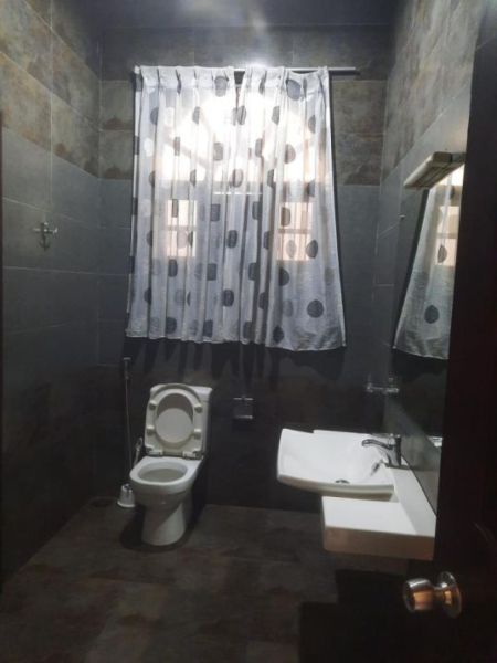 Bathroom - House For Rent – Kinsey road