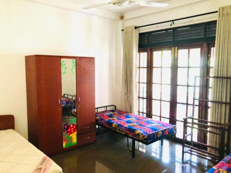 Bedroom - House for rent in Dehiwala