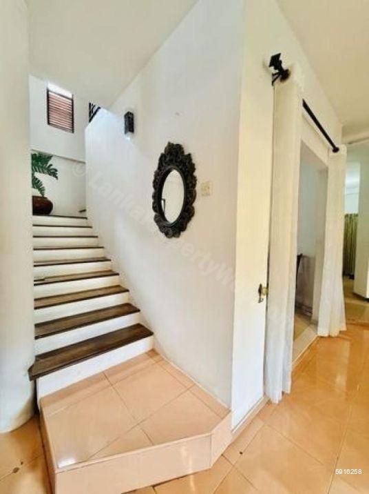 House for sale in Kottawa