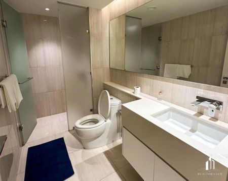 Bathroom - Colombo City Centre CCC - 02 Bedroom Apartment for Rent - High Floor - Fully Furnished - Colombo 02