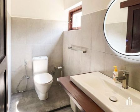 Bathroom - 04 Bedroom House for Rent - Pelawatte - Fully Furnished - Newly Renovated 