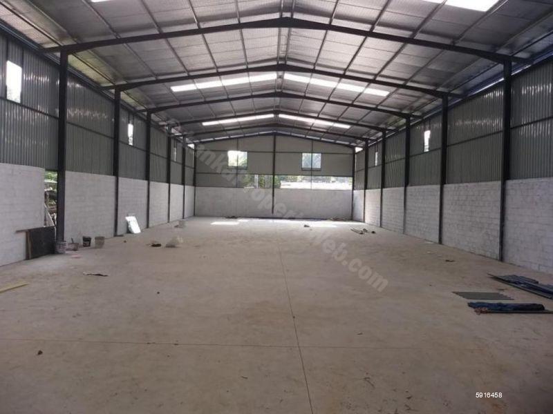 Commercial for sale in Welisara