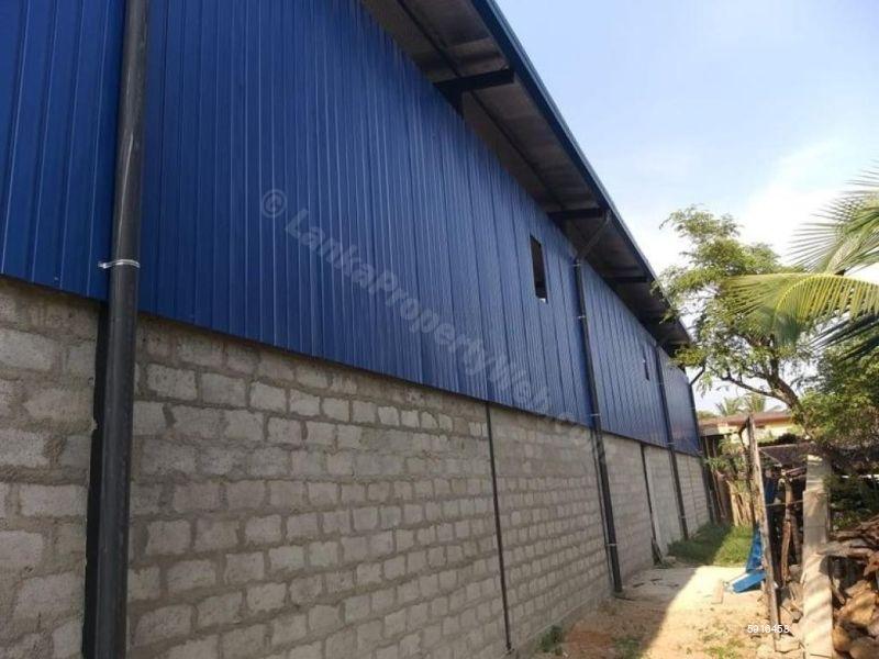 Commercial for sale in Welisara