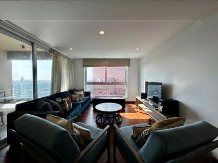 Living Room - Private balcony - Fully furnished - Convenient location - Available September