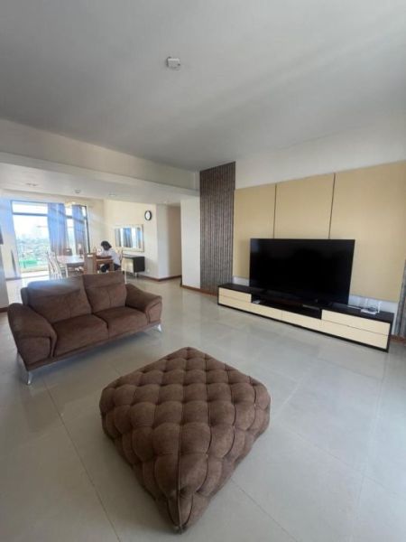 Living Room - 4BR apartment for Rent at Havelock City