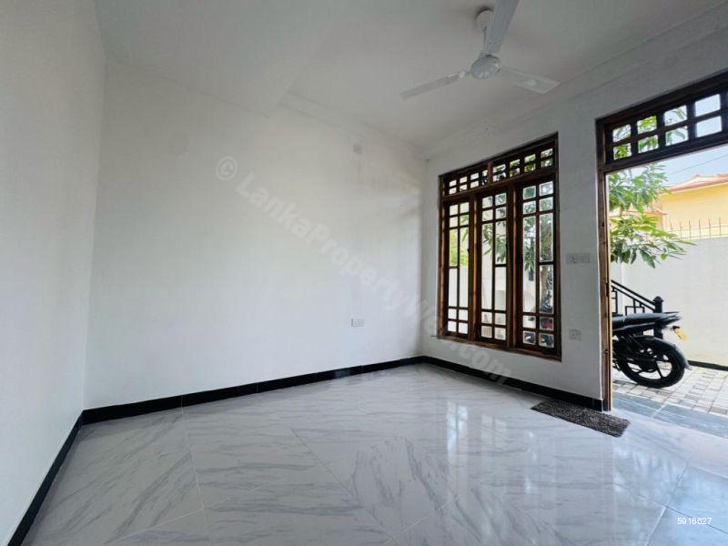 House for sale in Rathmalana
