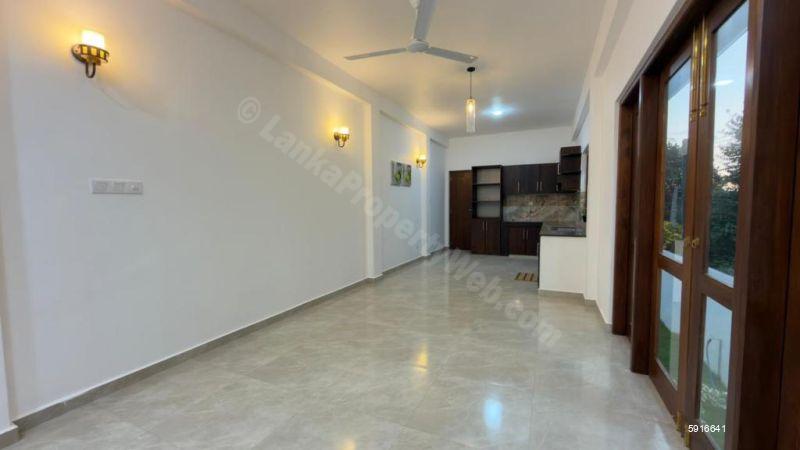 House for sale in Thalawathugoda