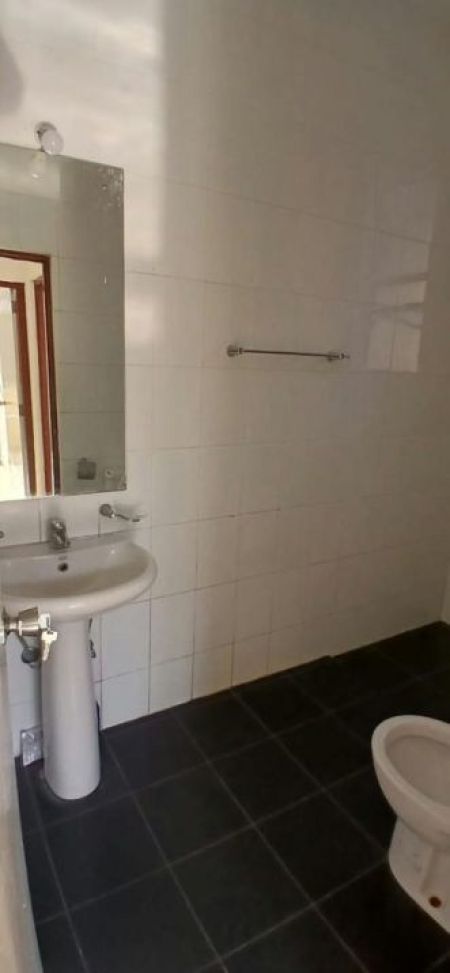 Bathroom - Rosebank- 03 Bedroom Unfurnished Apartment for Sale in Colombo 07 (A6032)-SOLD