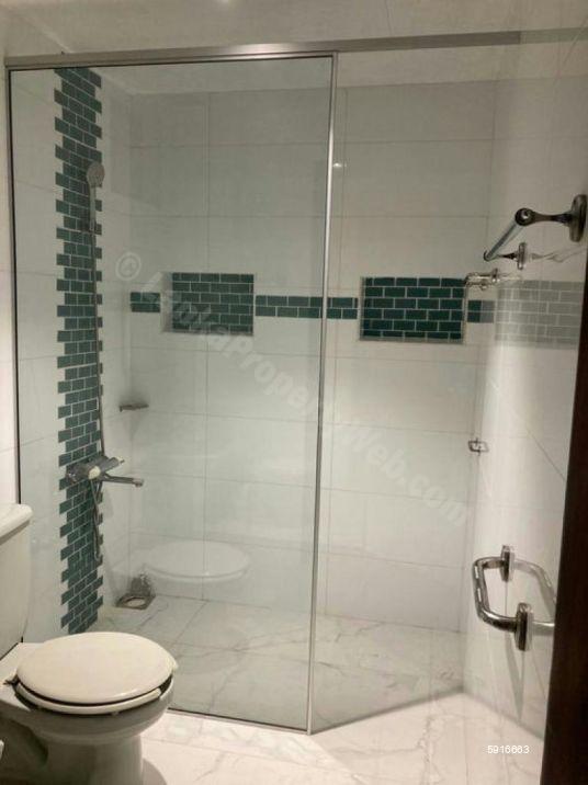 Bathroom - Apartment for sale in Colombo 7