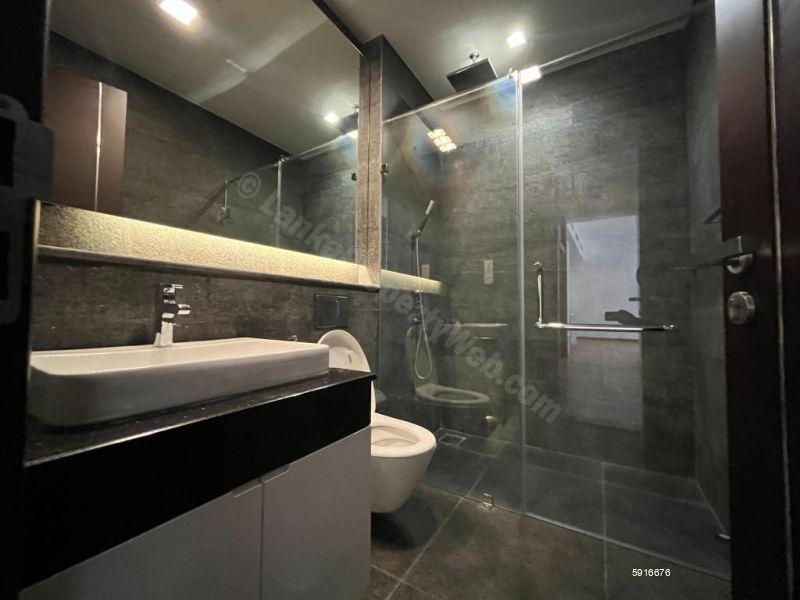 Bathroom - Apartment for sale in Colombo 7