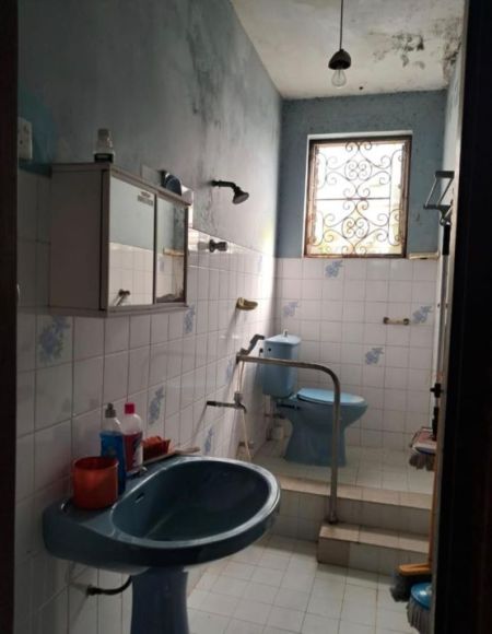 Bathroom - House  For Sale  In Wattala  - Code Add  958