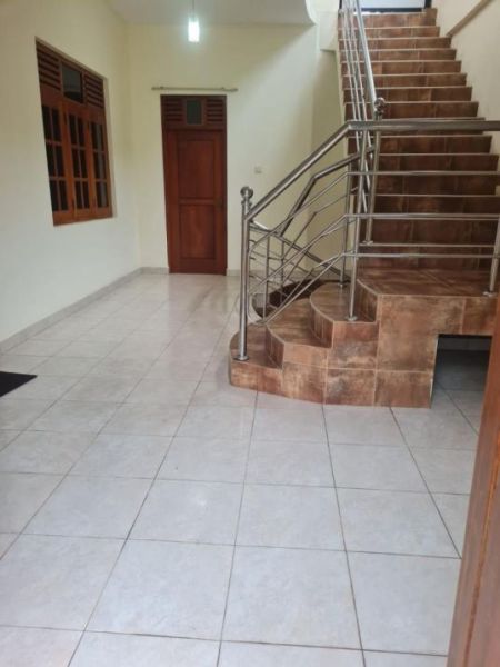 Living Room - 3 Story House For Sale in Mount Lavinia - EH340