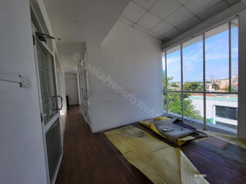Commercial for rent in Colombo 3