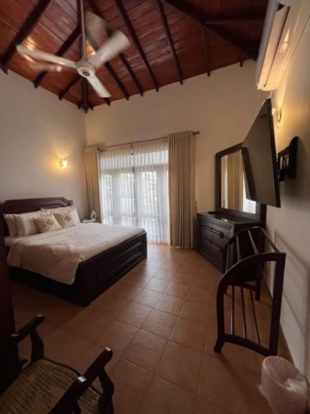 Bedroom - Fully Furnished Luxury 4 Bedroom House for Rent – Pitakotte | LKR 420,000 / Month (EM036SR)