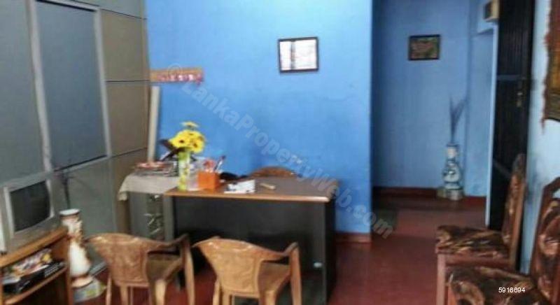 Commercial for rent in Colombo 8