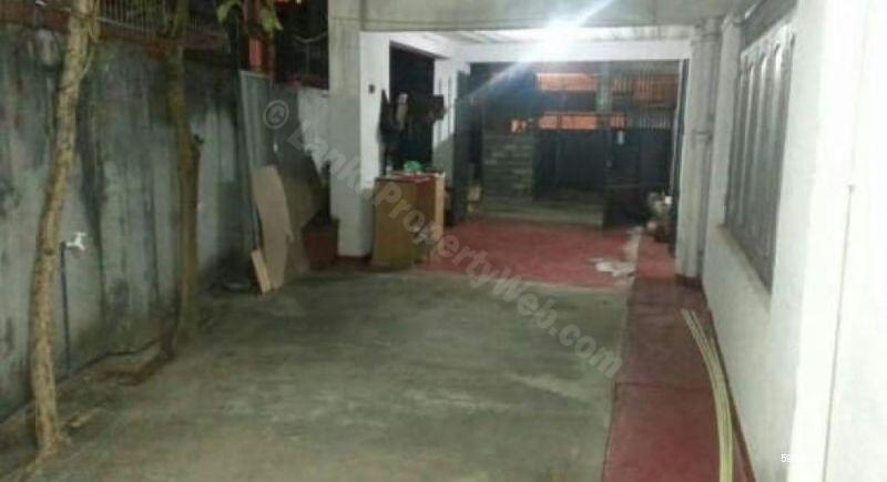 Commercial for rent in Colombo 8