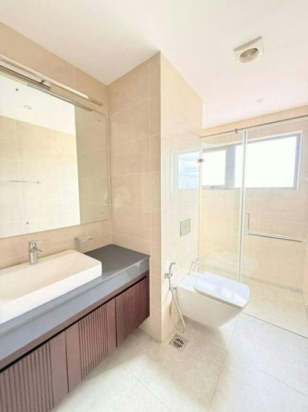 Bathroom - The Grand - 03 Bedroom Unfurnished Apartment for Rent in Colombo 07 (A5420)-RENTED