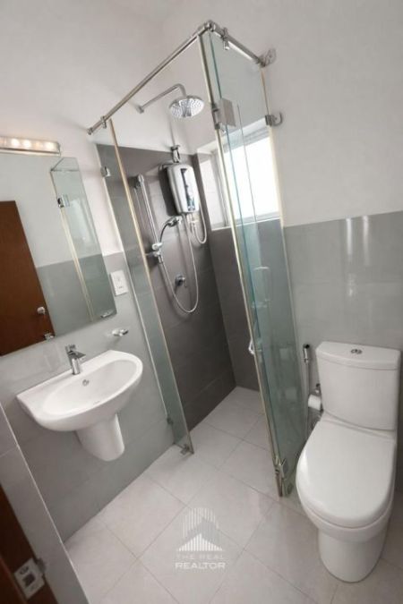 Bathroom - Apartment for Sale in Athurugiriya – Ariyana Resort Apartment (ASSH104)