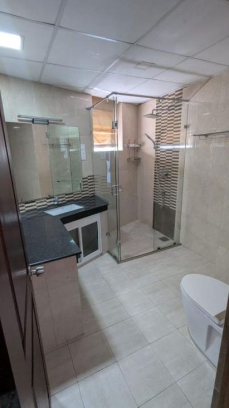 Bathroom - 4BR Duplex Penthouse for Sale at Trillium Residences, Colombo 07 | Investment LKR 142 Million (AP4233)