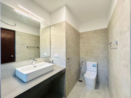 Bathroom - Rajagiriya - Kalapaluwawa Road Brand New 2-Bedroom Apartment for Sale